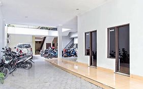 Reddoorz Near Adisucipto Airport 3
